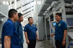 公司新面料印染生產(chǎn)線產(chǎn)品下機 向建黨百年獻禮